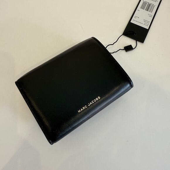 MARC JACOBS S129L01FA21 THE GLAM SHOT MEDIUM TRIFOLD IN BLACK - Picture 4 of 12